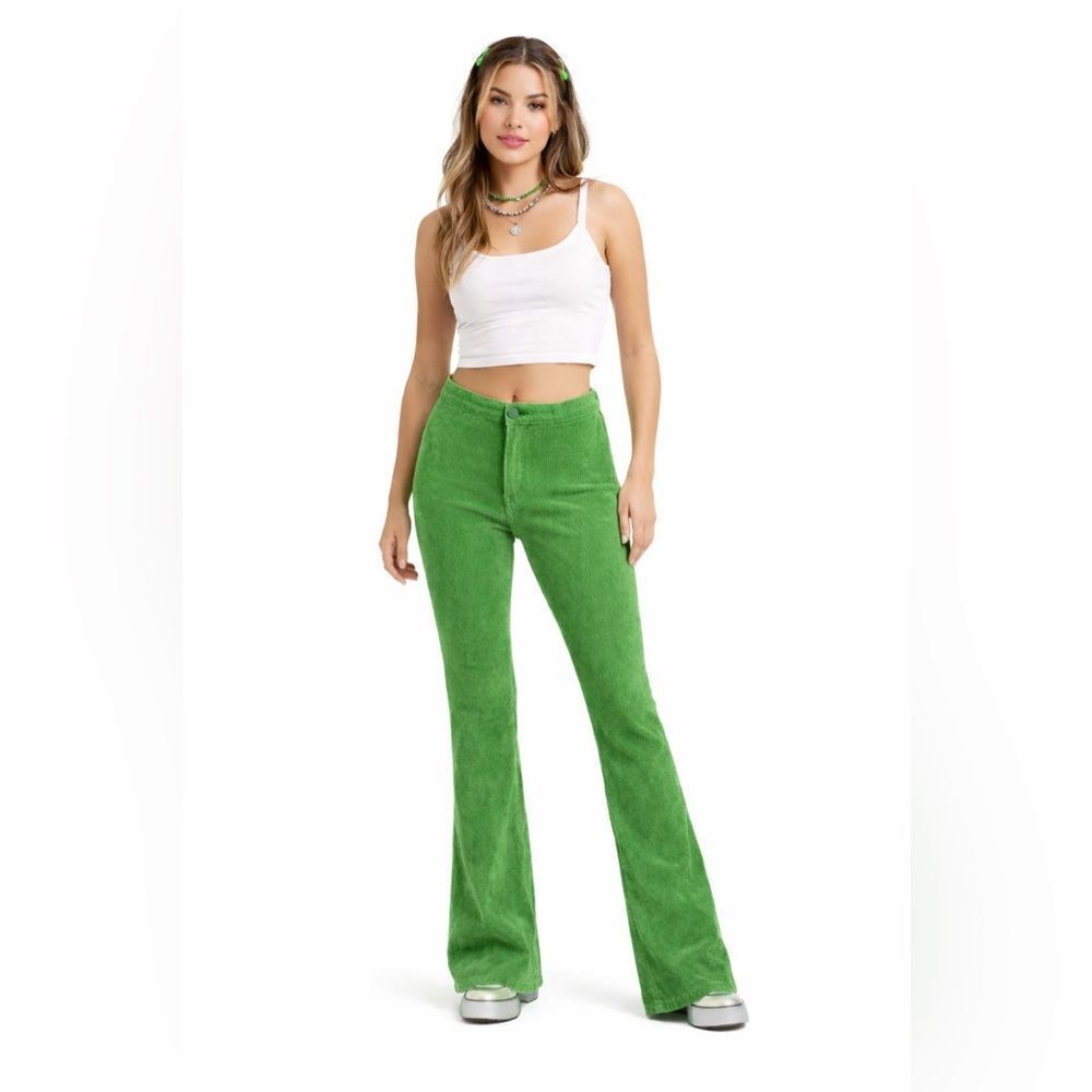 A.M.I Women's Y2K Vintage Green Corduroy Bootcut Mid Rise Pants Size 8
